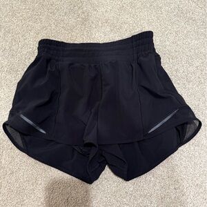 Lululemon Hotty hot shorts - black